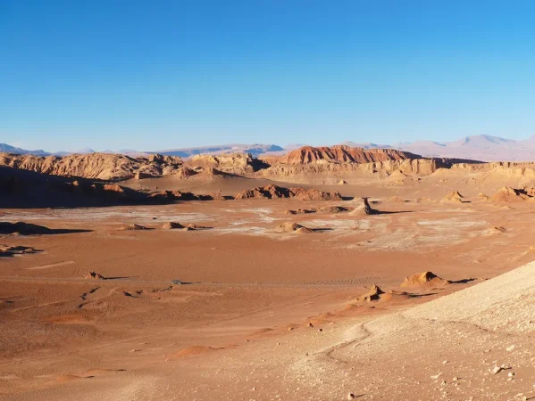 No deserto seco e desolado do Atacama, no Chile, a vida parece parar. (Crédito da imagem: Shutterstock)